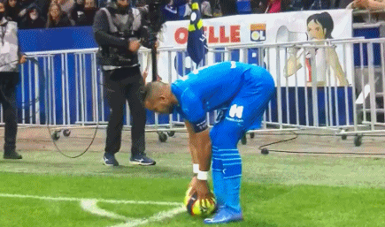 C罗：我现在踢英超也能进这么多球；在西班牙进球比沙特容易（C罗：踢英超我同样能进这么多；在西班牙破门比在沙特更容易）