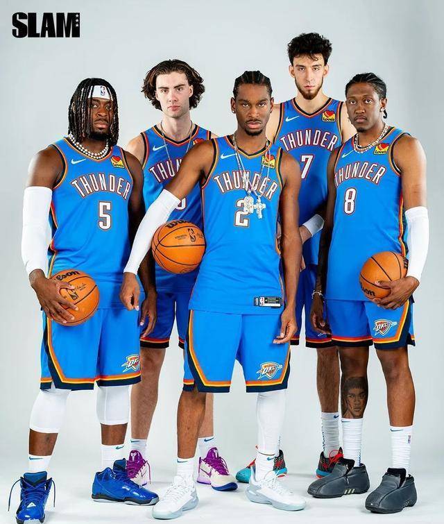 野性不可驾驭，美女球员莱曼晒大尺度艺术照（莱曼发布大胆艺术写真，野性魅力难以束缚）