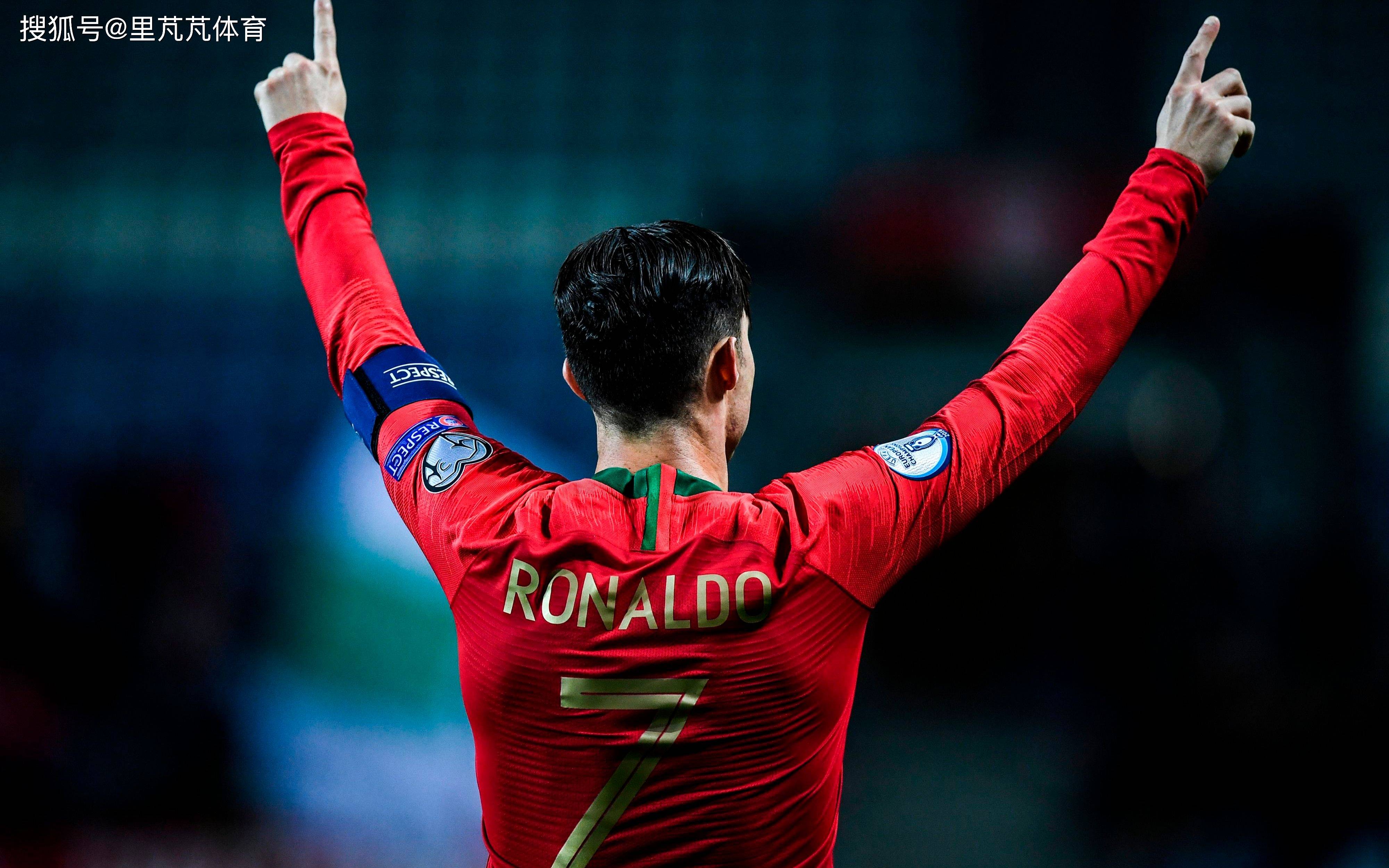 欧冠半场：卡尔进球被吹，凯恩中柱，拜仁暂0-0葡萄牙体育（欧冠半场焦点：卡尔进球无效、凯恩中柱，拜仁暂与葡萄牙体育互交白卷）