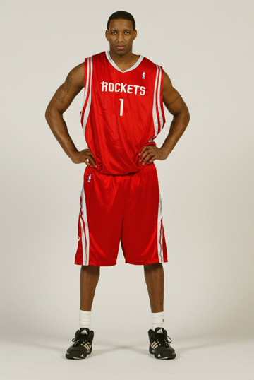 篮球NBA球员续约消息频传（NBA球员续约消息不断）