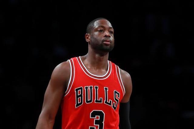 中超联赛11月最佳阵容出炉：法比奥、吴曦、王燊超领衔（中超11月最佳阵容揭晓：法比奥、吴曦、王燊超领衔入选）