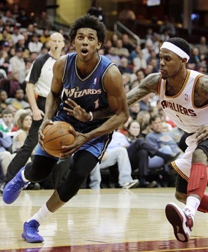 进球制胜！官方：南野拓实当选摩纳哥1-0巴黎最佳球员（南野拓实凭制胜球当选摩纳哥1-0巴黎全场最佳）