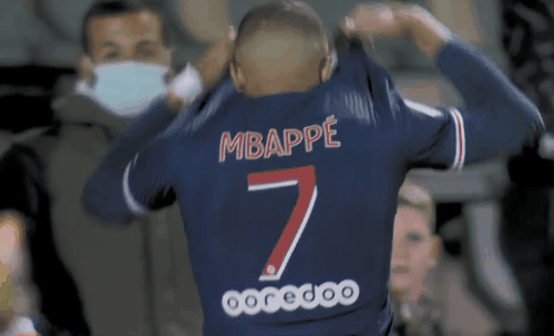 萨拉维亚：C罗是我的榜样，他是世界上任何运动员最好的代表（萨拉维亚盛赞C罗：我的榜样，也是全球运动员的最佳典范）