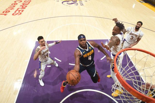 首尔外援后卫亚赞：能够限制住费利佩并不是我一个人的功劳（首尔外援后卫亚赞：限制费利佩是全队的功劳，并非我一人所为）