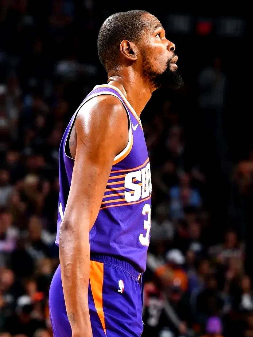 快船替补轮换表现突出（快船替补阵容发挥抢眼）