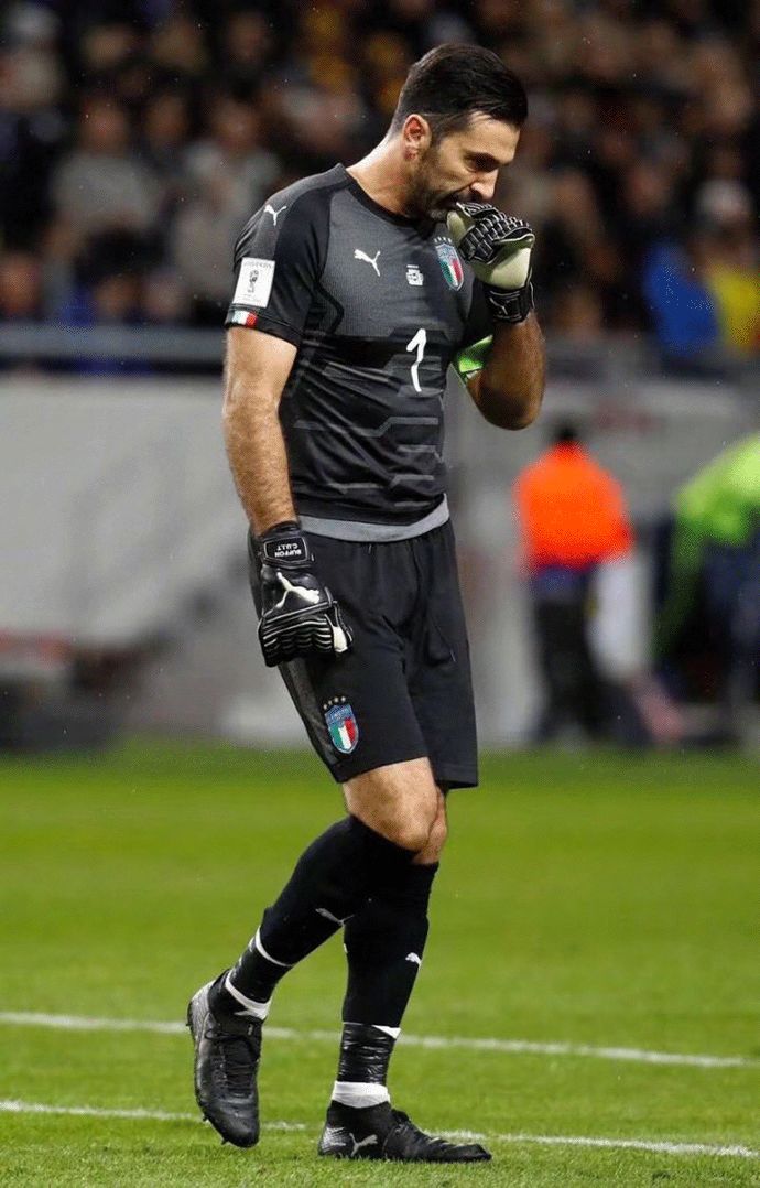 青岛次节轰出一波18-4广厦反超比分，三外援半场31分（青岛次节掀18-4高潮，广厦完成反超，三外援半场合砍31分）