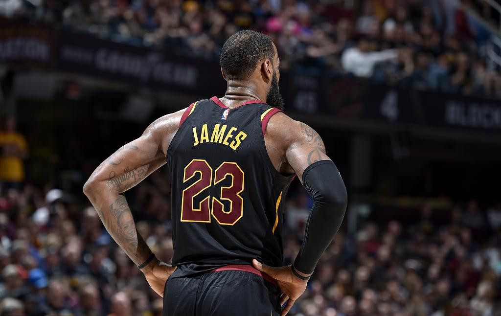 索博斯洛伊：萨拉赫是我的朋友，但这是他和俱乐部之间的事（索博斯洛伊：我和萨拉赫是好友，但这事由他与俱乐部解决）