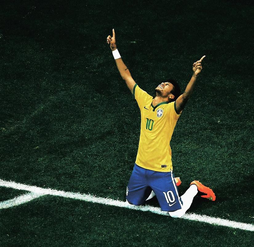 邮报：特朗普送C罗一把白宫金钥匙，该礼物专为特别宾客准备