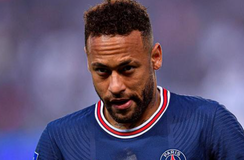 半场战报：摩纳哥0-0加拉塔萨雷，京多安错失良机（半场战况：摩纳哥0-0加拉塔萨雷，京多安浪费绝佳机会）