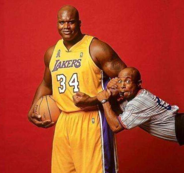 梁靖崑输球后自责，孙颖莎暖心复盘！郭焱点出败因，直言又爱又恨 ！（梁靖崑赛后自责，孙颖莎贴心复盘，郭焱直指败因：让人又爱又恨）