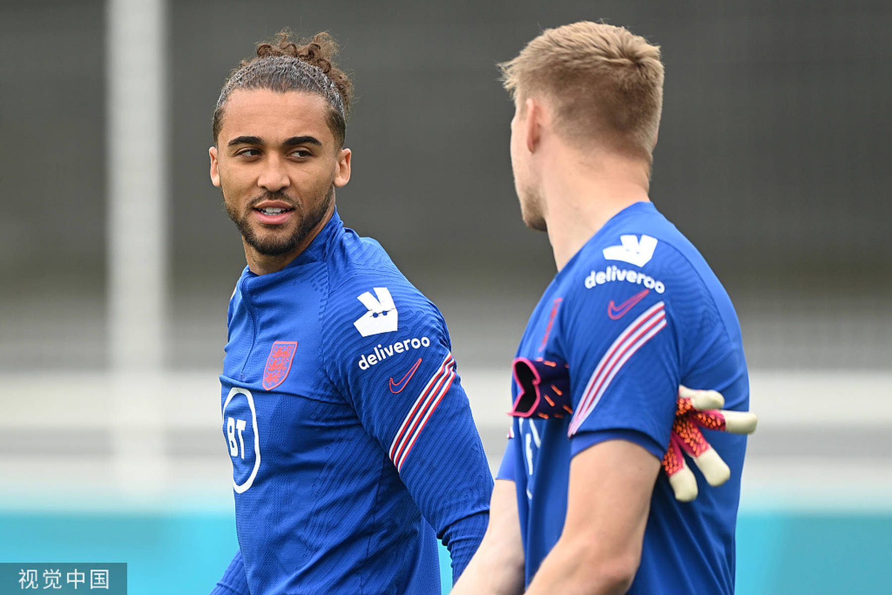 关于瑞士的Freimann三兄弟的名字，这次应该...（这一次，瑞士Freimann三兄弟的姓名应当是……）