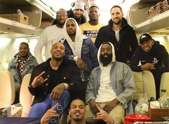 海港客战武里南联：海港3外援首发，李圣龙、杨世元出战（海港做客武里南联：三外援领衔首发，李圣龙、杨世元登场）